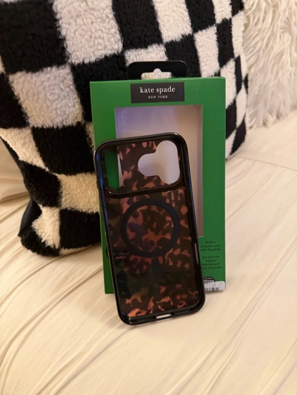 kate spade Black and Brown Tortoiseshell MagSafe iPhone 17 Pro Max